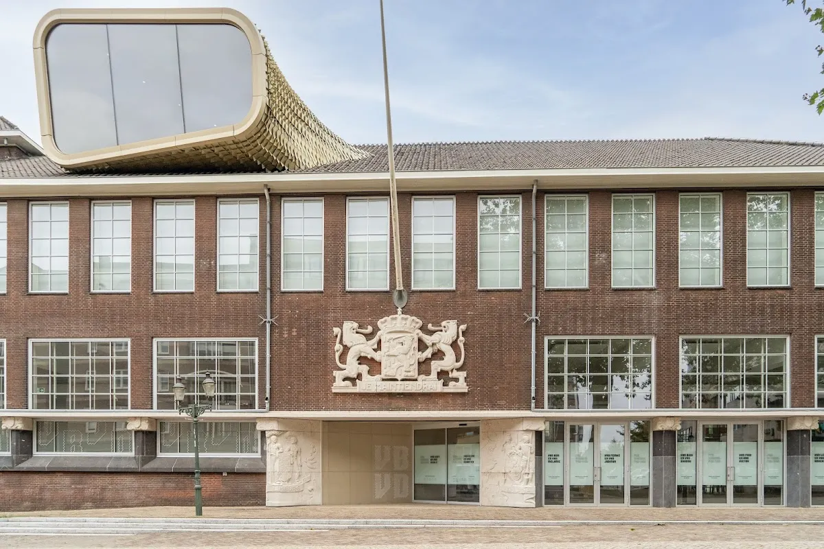 Museum van Bommel van Dam