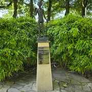 Koninklijk Tehuis voor Oud-Militairen en Museum Bronbeek 🪖