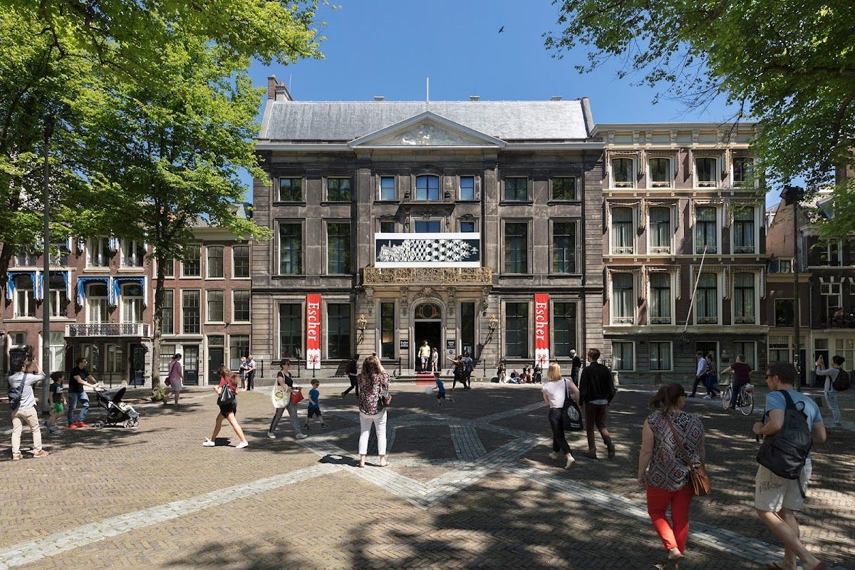Escher in het Paleis