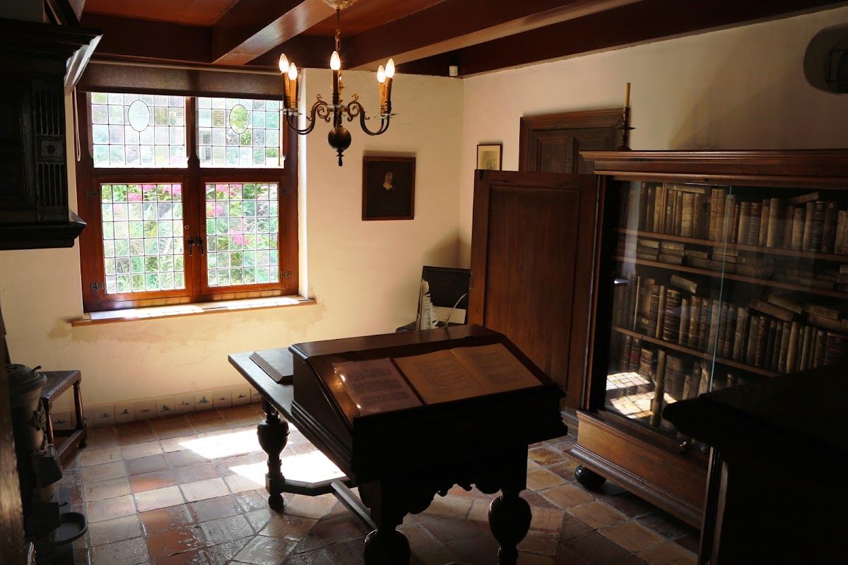 Museum Het Spinozahuis