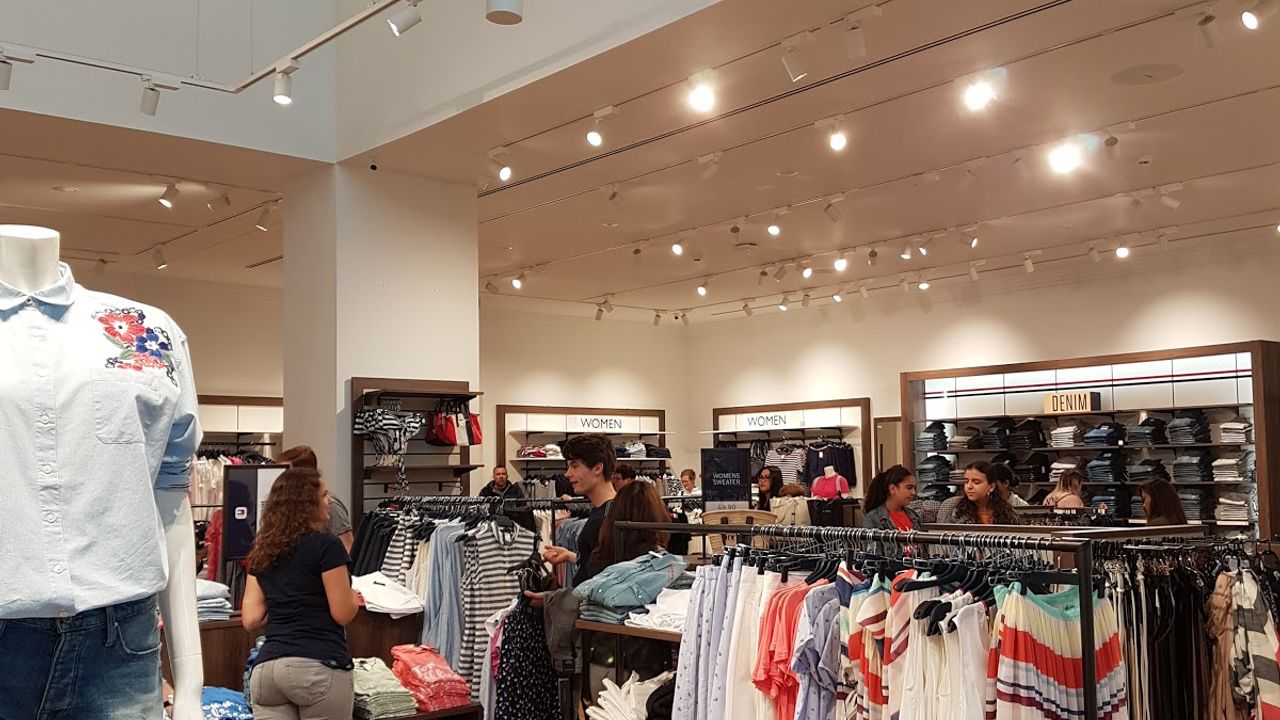 tommy hilfiger bataviastad