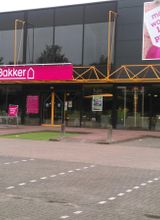 Leen Bakker