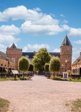 Stayokay Hostel Domburg (Kasteel Westhove)