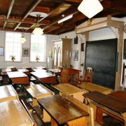 Streekmuseum De Meestoof | Ier bluuf je kieke!