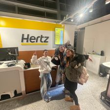 Hertz Autoverhuur - Eindhoven Airport