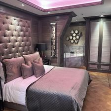 Hotel TwentySeven