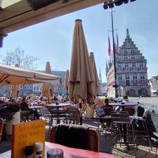 Food- en Sportsbar De Zalm
