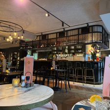 Brasserie La Colline