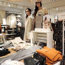 Costes Women
