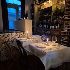 Restaurant ñ
