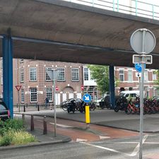 Hertz Autoverhuur - The Hague - Lekstraat 37