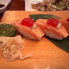 MOMO Restaurant, Bar & Lounge