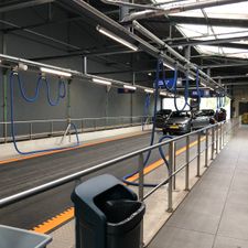 Loogman Carwash Rotterdam - Wasstraat in Rotterdam