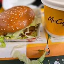 McDonald's Airport Schiphol Lounge 3
