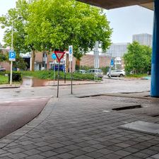 Hertz Autoverhuur - The Hague - Lekstraat 37