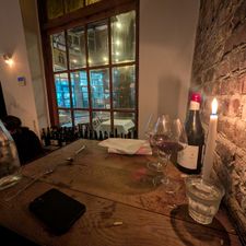 Restaurant ñ