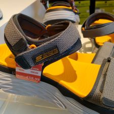 Skechers