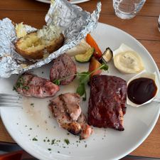 Bar Bistro DuCo Oss