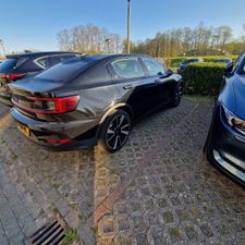 Hertz Autoverhuur - Arnhem - Bergstraat 2