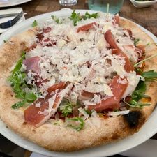 La Perla Pizzeria