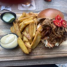 Pacific. Buzz, Beer & BBQ