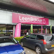 Leen Bakker