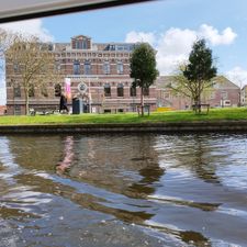 Rondvaart Leiden | stadsrondvaarten | Groepen | Sloep en sup verhuur