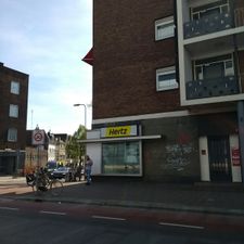 Hertz Autoverhuur - Arnhem - Bergstraat 2