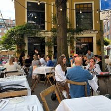 Restaurant ñ