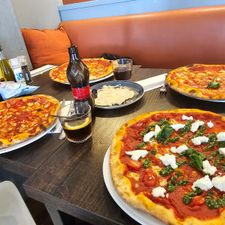 De Pizzabakkers Almere Stad