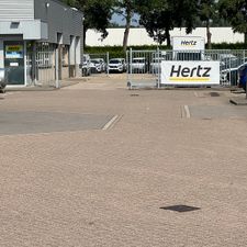 Hertz Autoverhuur - Almere - Markerkant 10-01