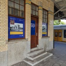 Station Naarden-Bussum
