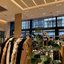 BOSS Store