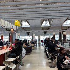 McDonald's Airport Schiphol Lounge 3