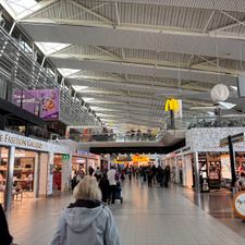 McDonald's Airport Schiphol Lounge 3