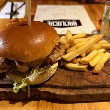 Bariloche Steak & Burger