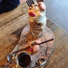 WOODSTONE Pizza and Wine Almere