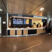 McDonald's Airport Schiphol Lounge 3