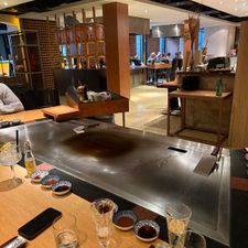 Hosokawa Teppanyaki en Sushi restaurant