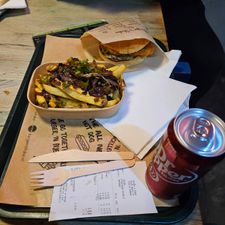 Burger ‘n Shake