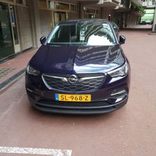 Hertz Autoverhuur - Rotterdam - Central Railway Station