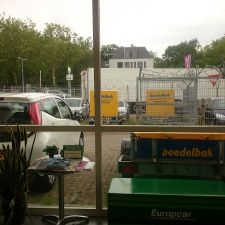 Avis Autoverhuur Eindhoven