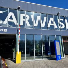 Loogman Carwash Almere - Wasstraat Almere