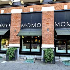 MOMO Restaurant, Bar & Lounge