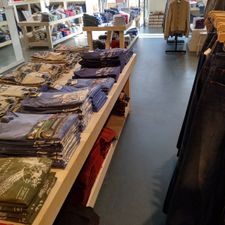 River Woods Outlet
