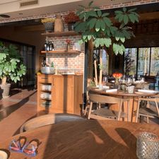 Bistro LOF