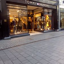 Tommy Hilfiger