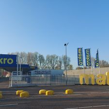 Makro Delft