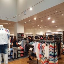 Tommy Hilfiger Outlet