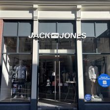 JACK & JONES